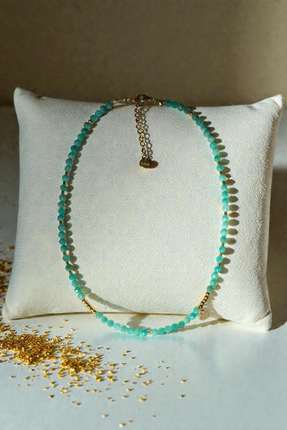 Naturstein Halskette mit kleinem Herz-Anhänger | Handgefertigt aus Edelstahl