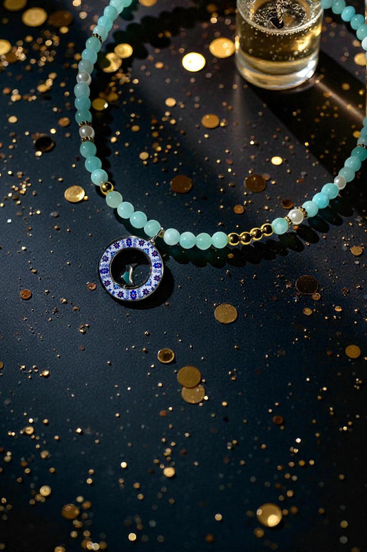 Naturstein Halskette mit orientalischem Anhänger & Vogelmotiv | Handgefertigt aus Edelstahl