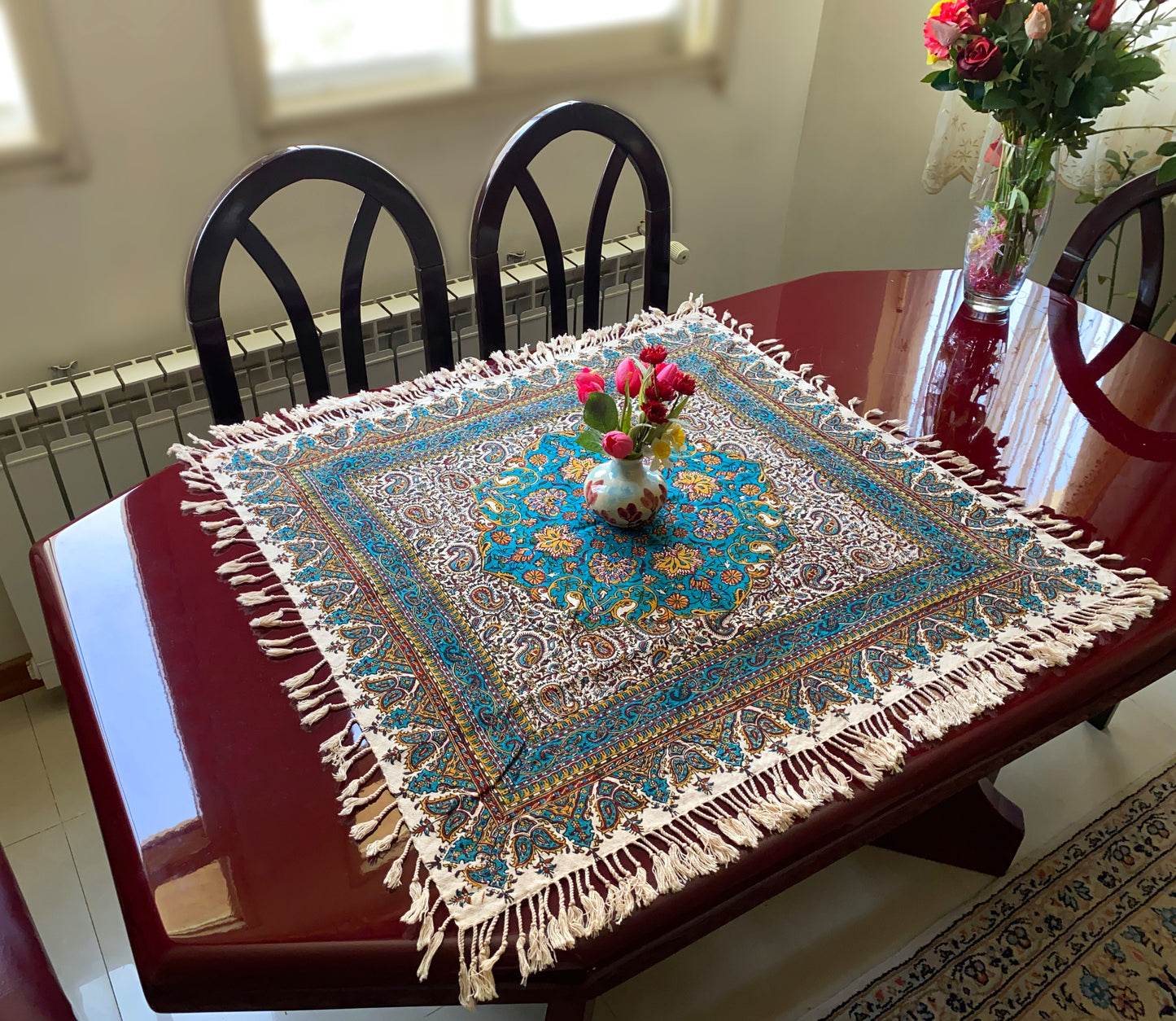 Termeh-Tischdecke (80 x 80 cm) – Ghalamkar Baumwolle | Boho Hausdekoration – Handbedruckt & Handgewebt – Türkisblauer Gartenzauber