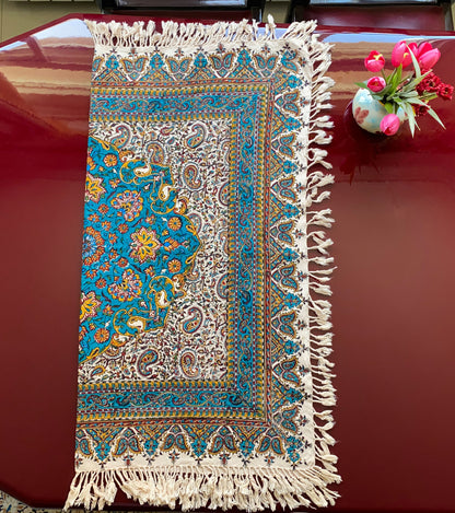 Termeh-Tischdecke (80 x 80 cm) – Ghalamkar Baumwolle | Boho Hausdekoration – Handbedruckt & Handgewebt – Türkisblauer Gartenzauber