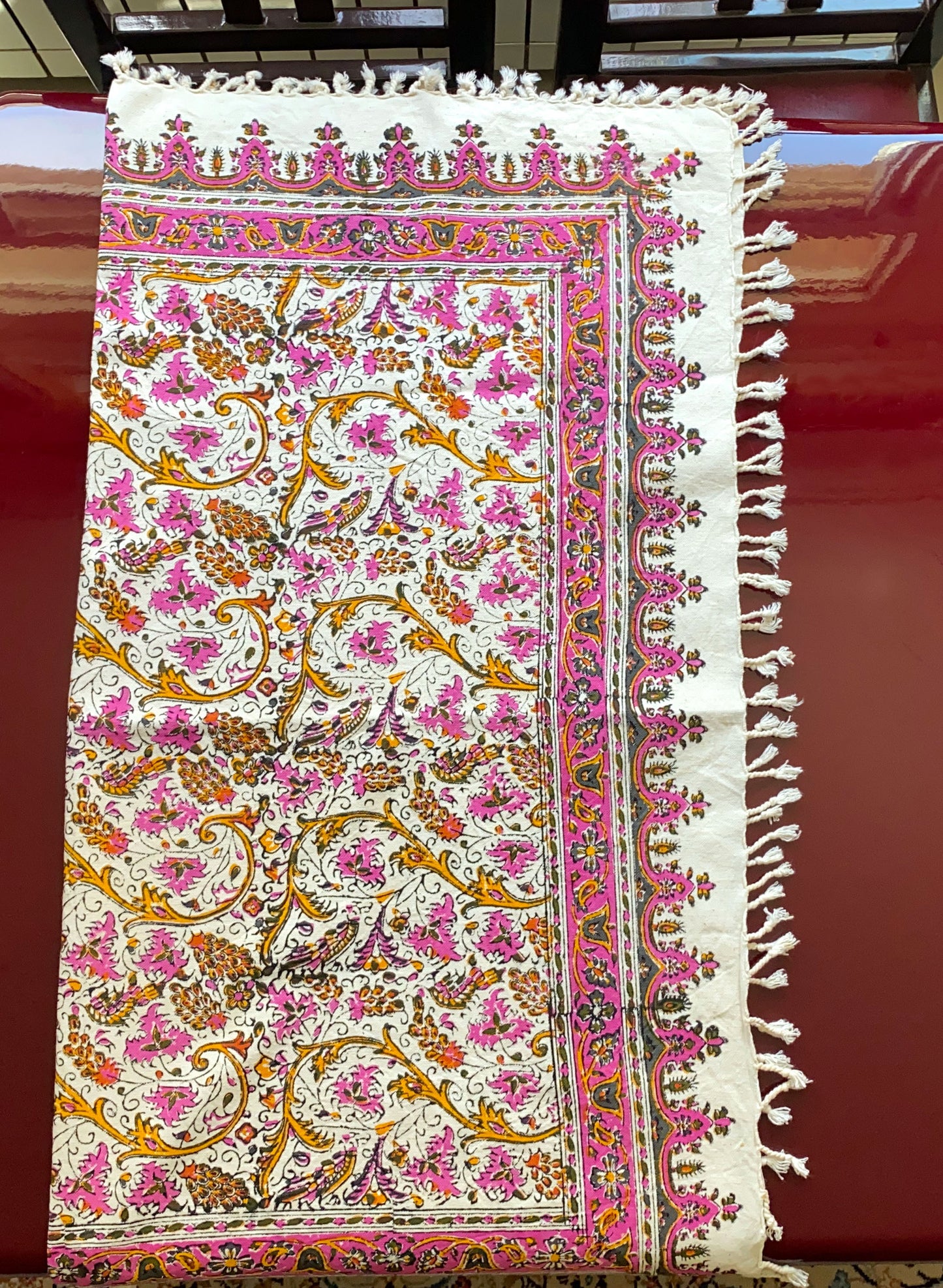 Termeh-Tischdecke (100 x 100 cm) – Ghalamkar Baumwolle | Boho Hausdekoration – Handbedruckt & Handgewebt – Rosé Flora