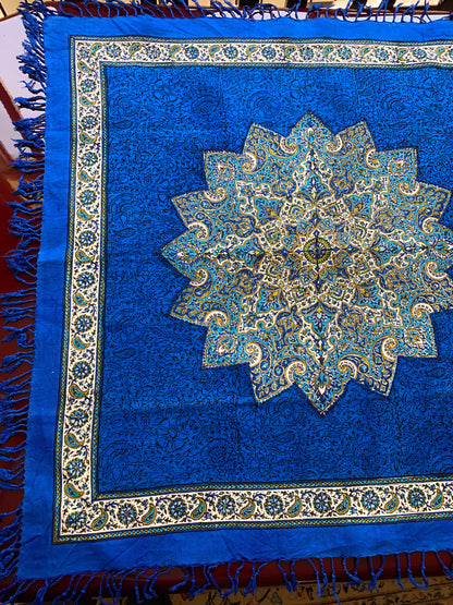 Termeh-Tischdecke (80 x 80 cm) – Ghalamkar Baumwolle | Orient-Dekoration – Handbedruckt & Handgewebt – Königsblauer Stern
