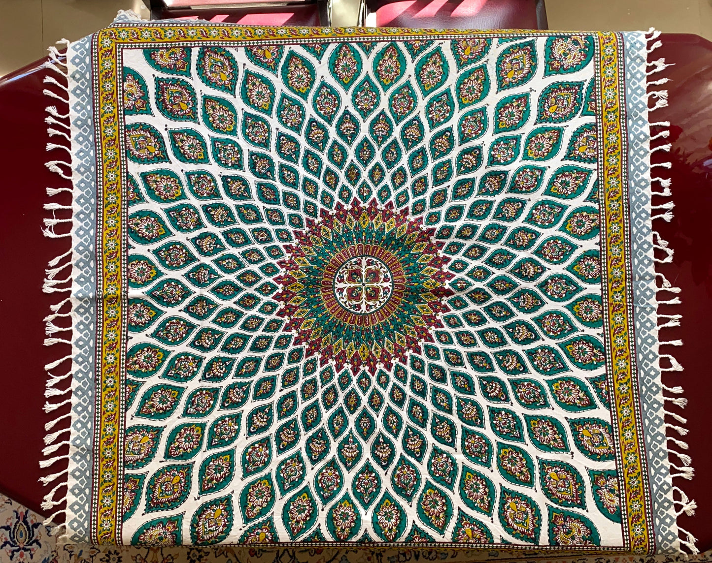 Termeh-Tischdecke (100 x 100 cm) – Ghalamkar Baumwolle | Orientalisches Kunsthandwerk – Handbedruckt & Handgewebt – Blütenteppich in Türkis & Smaragdgrün