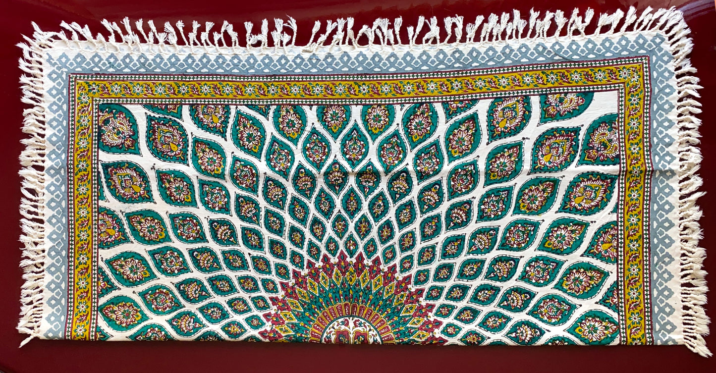Termeh-Tischdecke (100 x 100 cm) – Ghalamkar Baumwolle | Orientalisches Kunsthandwerk – Handbedruckt & Handgewebt – Blütenteppich in Türkis & Smaragdgrün