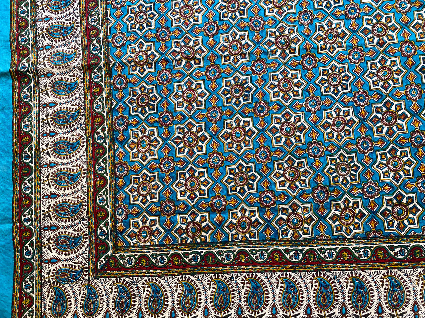 Termeh-Tischdecke (100 x 100 cm) – Ghalamkar Baumwolle | Boho Hausdekoration – Geometrischer Orient in Türkis & Ocker