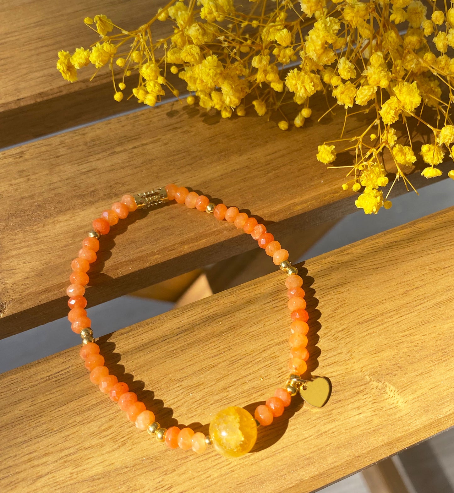 Orange Naturstein-Perlenarmband für Damen mit Herz-Anhänger – Edelstahl Boho Schmuck