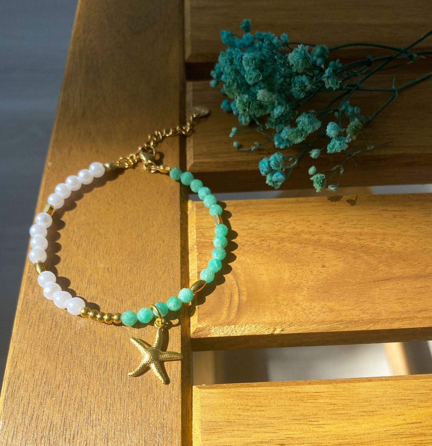 Naturstein-Armband mit Seestern-Anhänger | Damen Schmuck aus Edelstahl