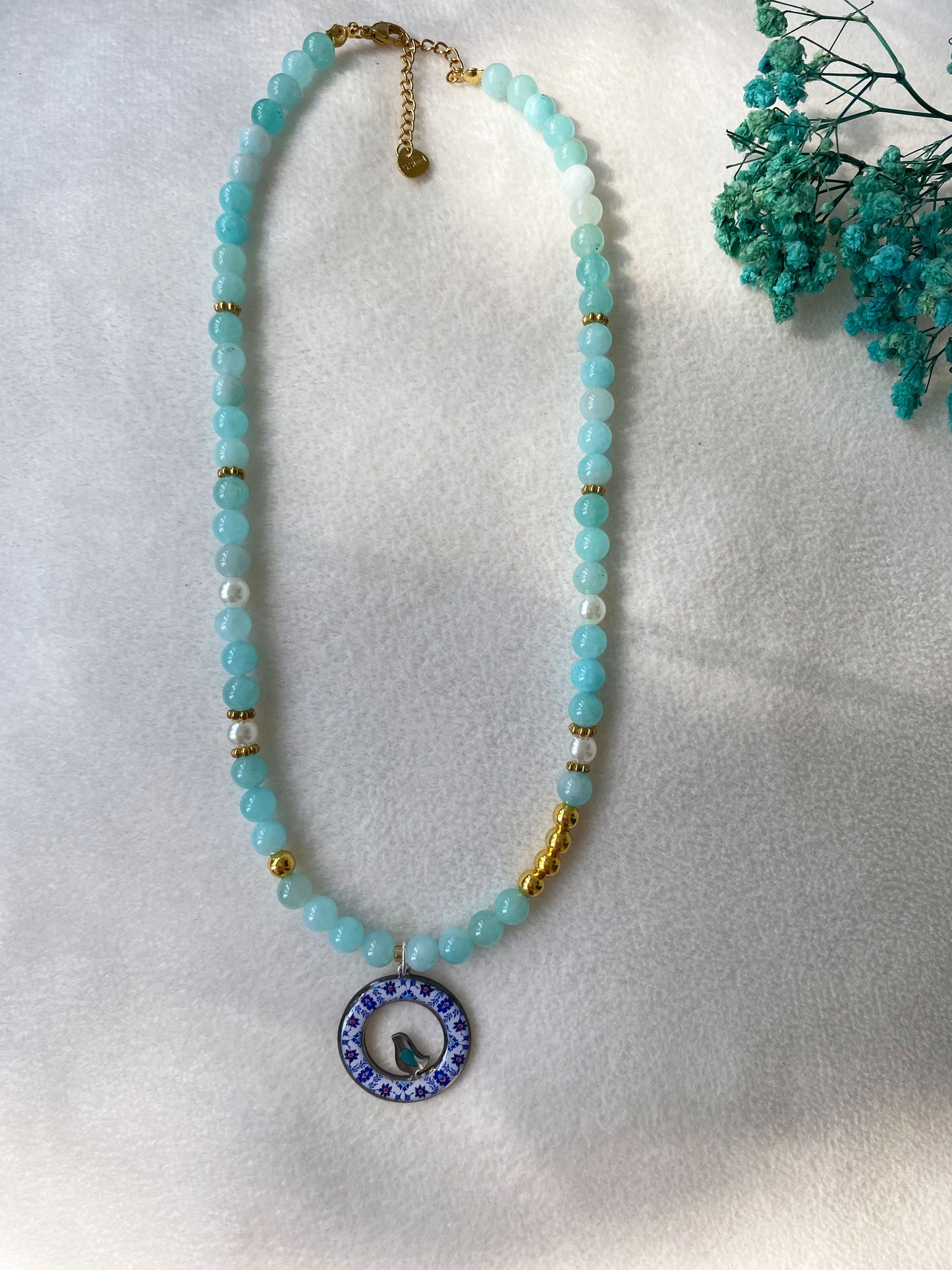 Naturstein Halskette mit orientalischem Anhänger & Vogelmotiv | Handgefertigt aus Edelstahl