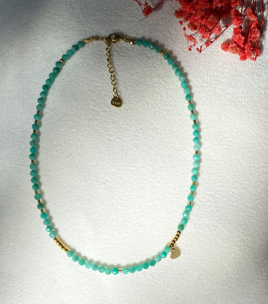 Naturstein Halskette mit kleinem Herz-Anhänger | Handgefertigt aus Edelstahl