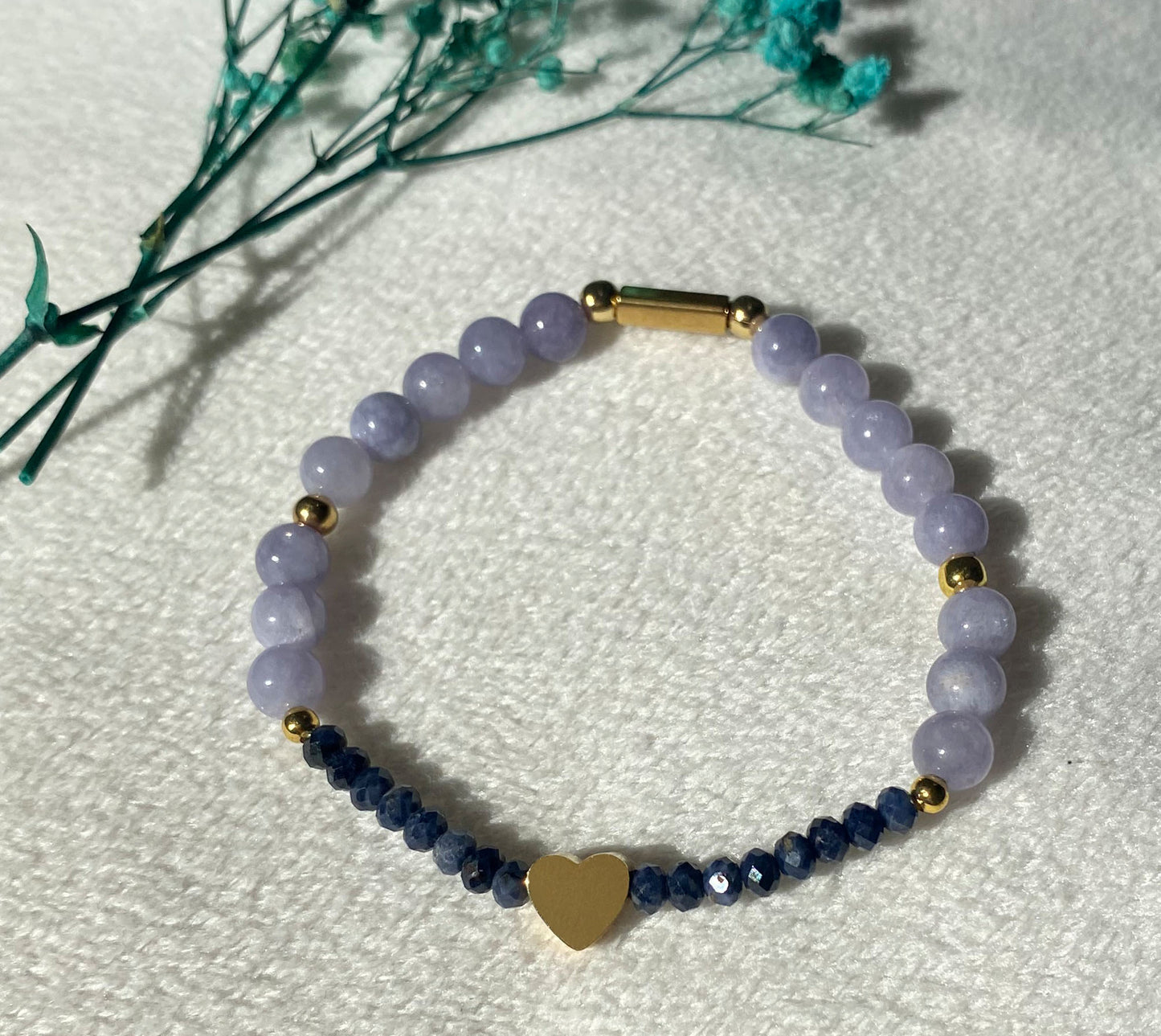 Blaues Naturstein-Armband mit Herz-Anhänger | Damen Schmuck aus Edelstahl