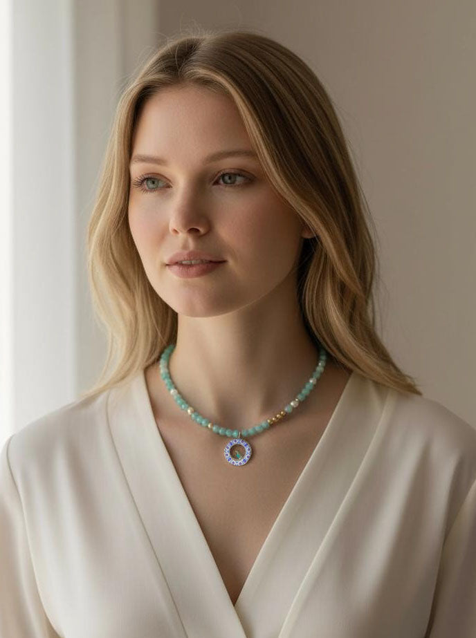 Naturstein Halskette mit orientalischem Anhänger & Vogelmotiv | Handgefertigt aus Edelstahl