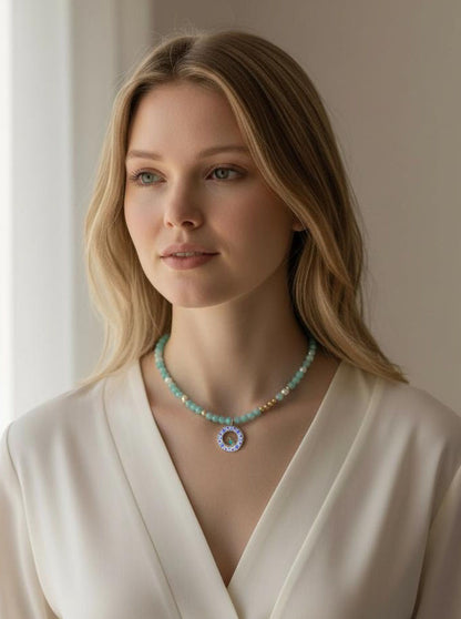 Naturstein Halskette mit orientalischem Anhänger & Vogelmotiv | Handgefertigt aus Edelstahl